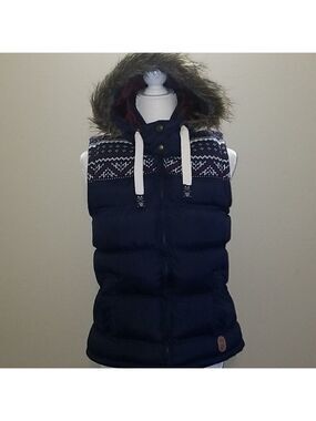 TOKYO LAUNDRY OUTFITTERS PUFFER VEST